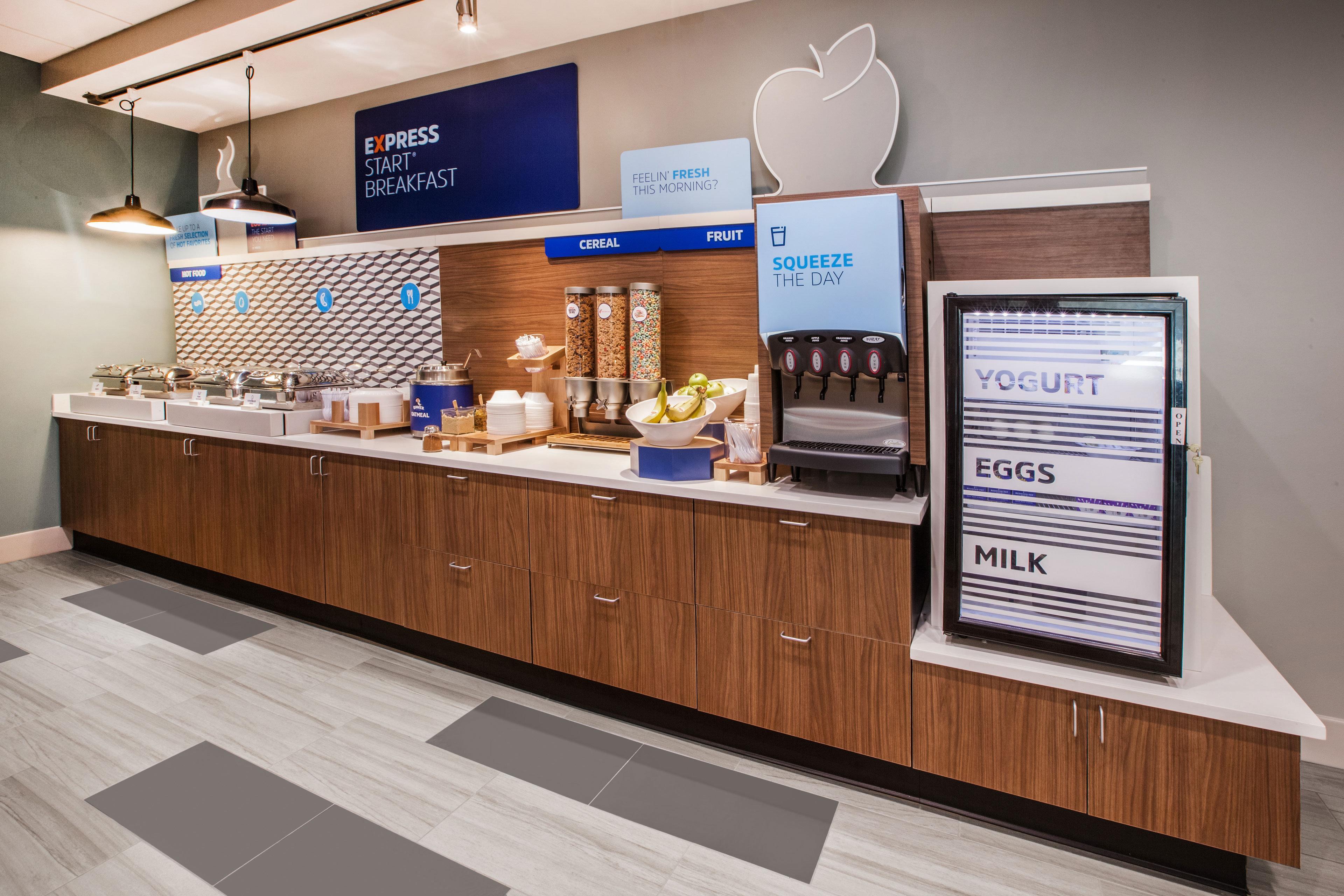 Holiday Inn Express & Suites - Marietta By Ihg Экстерьер фото