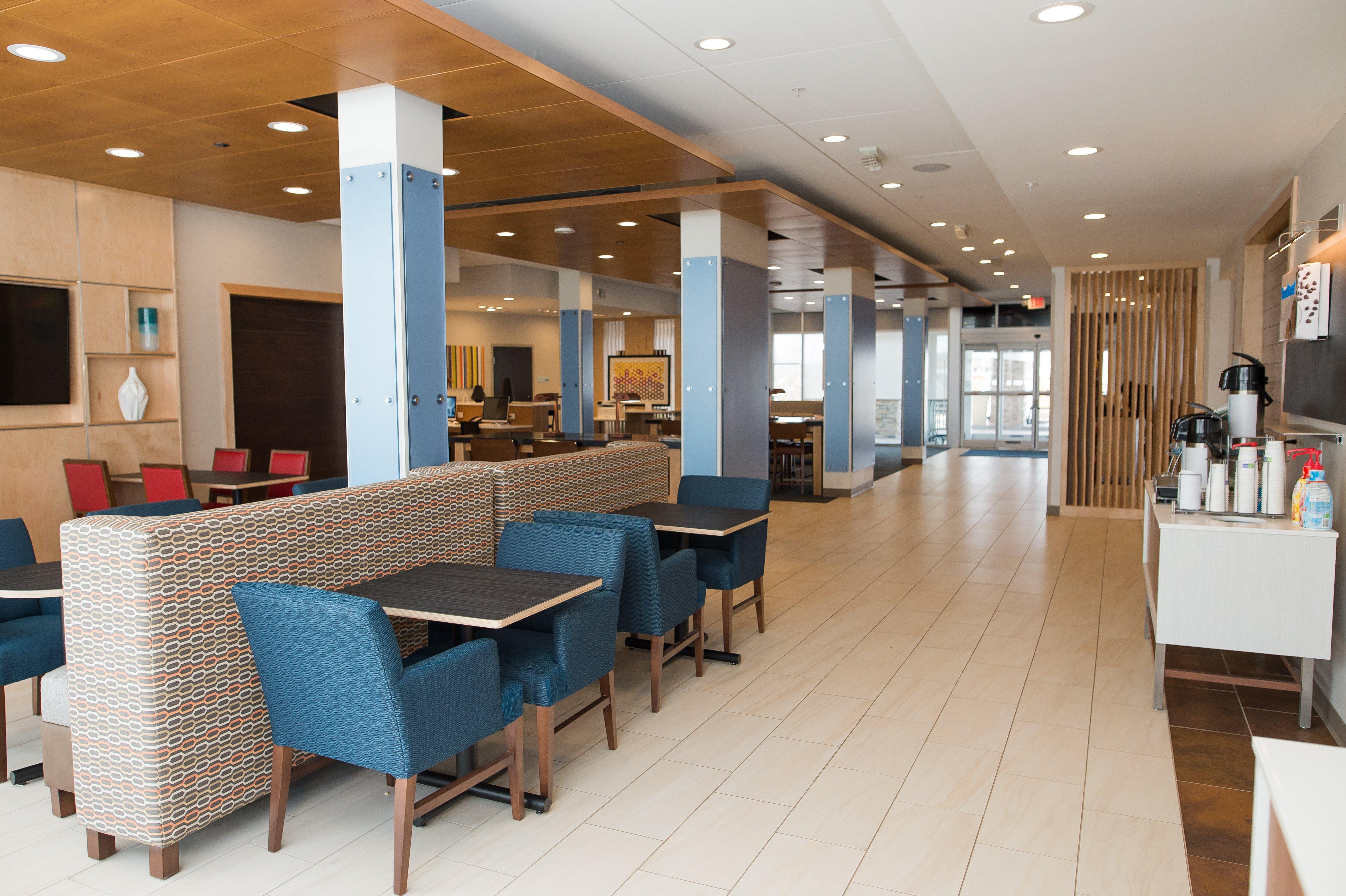 Holiday Inn Express & Suites - Marietta By Ihg Экстерьер фото